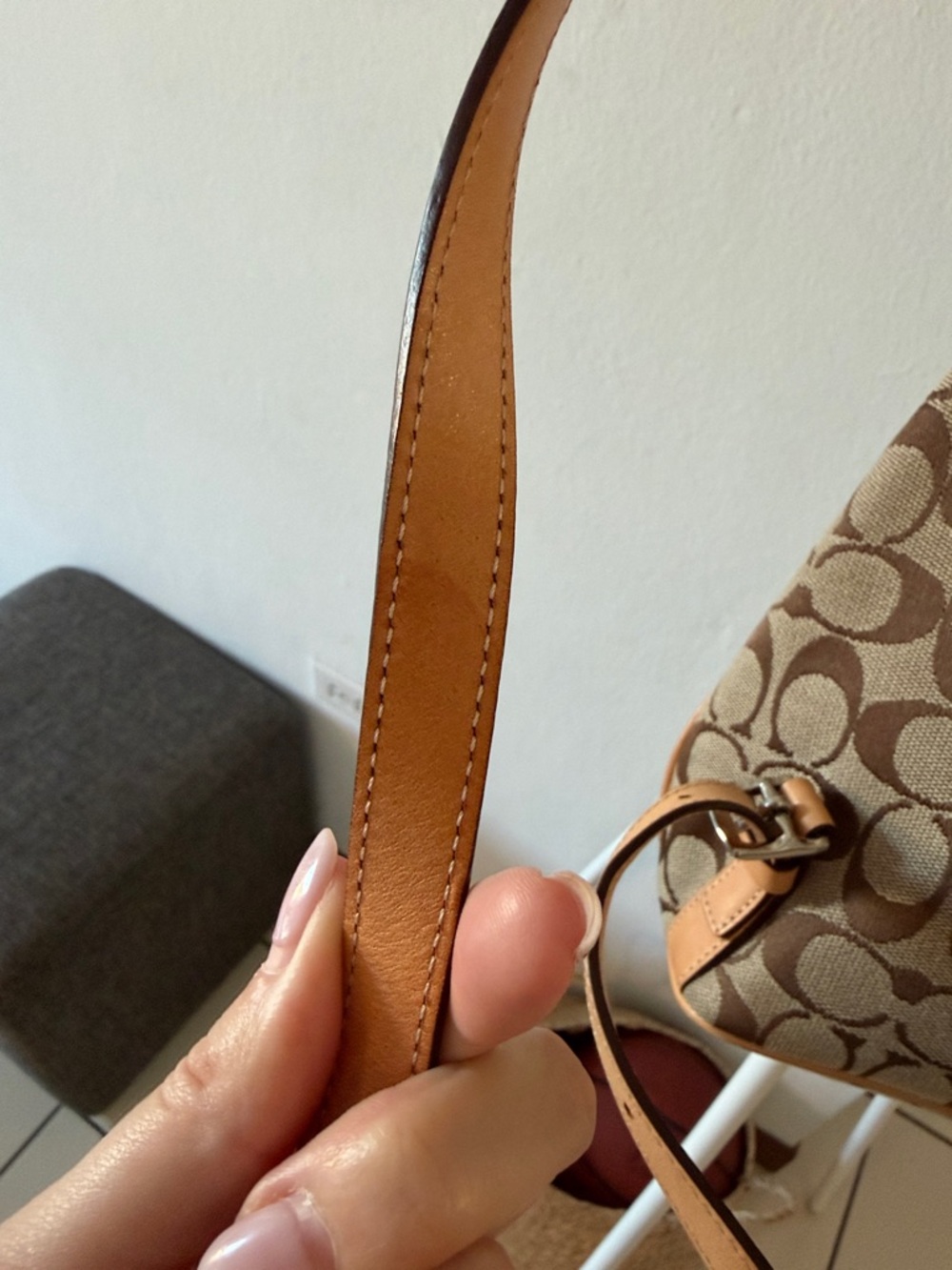 Vintage💕like new! Coach Signature Canvas Backpack with Tan Leather Trim - Picture 10 of 17